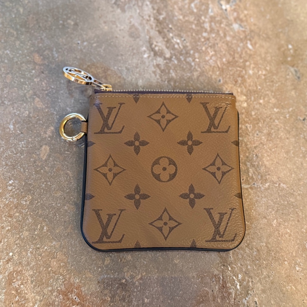 Louis Vuitton Trio Pouch - Picture 6 of 16